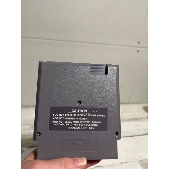 Wizards & Warriors II NES game circa 1985 - Picture 2 of 2